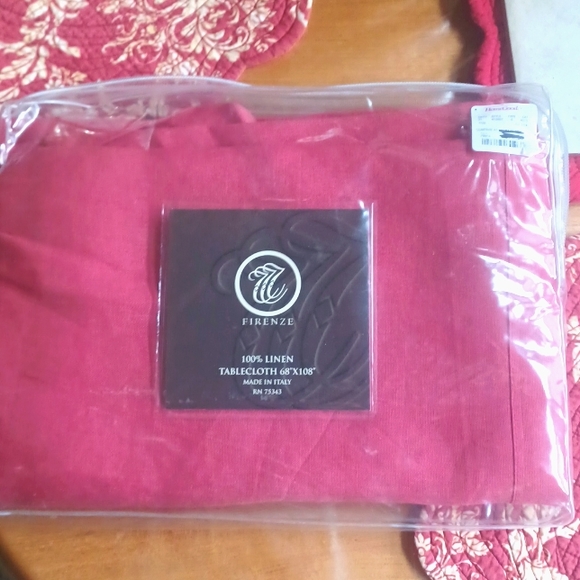 LE TELERIE TOSCANO EXCLUSIVE FIRENZE RED LINEN TABLECLOTH 68'X108 NWT" - Picture 2 of 13
